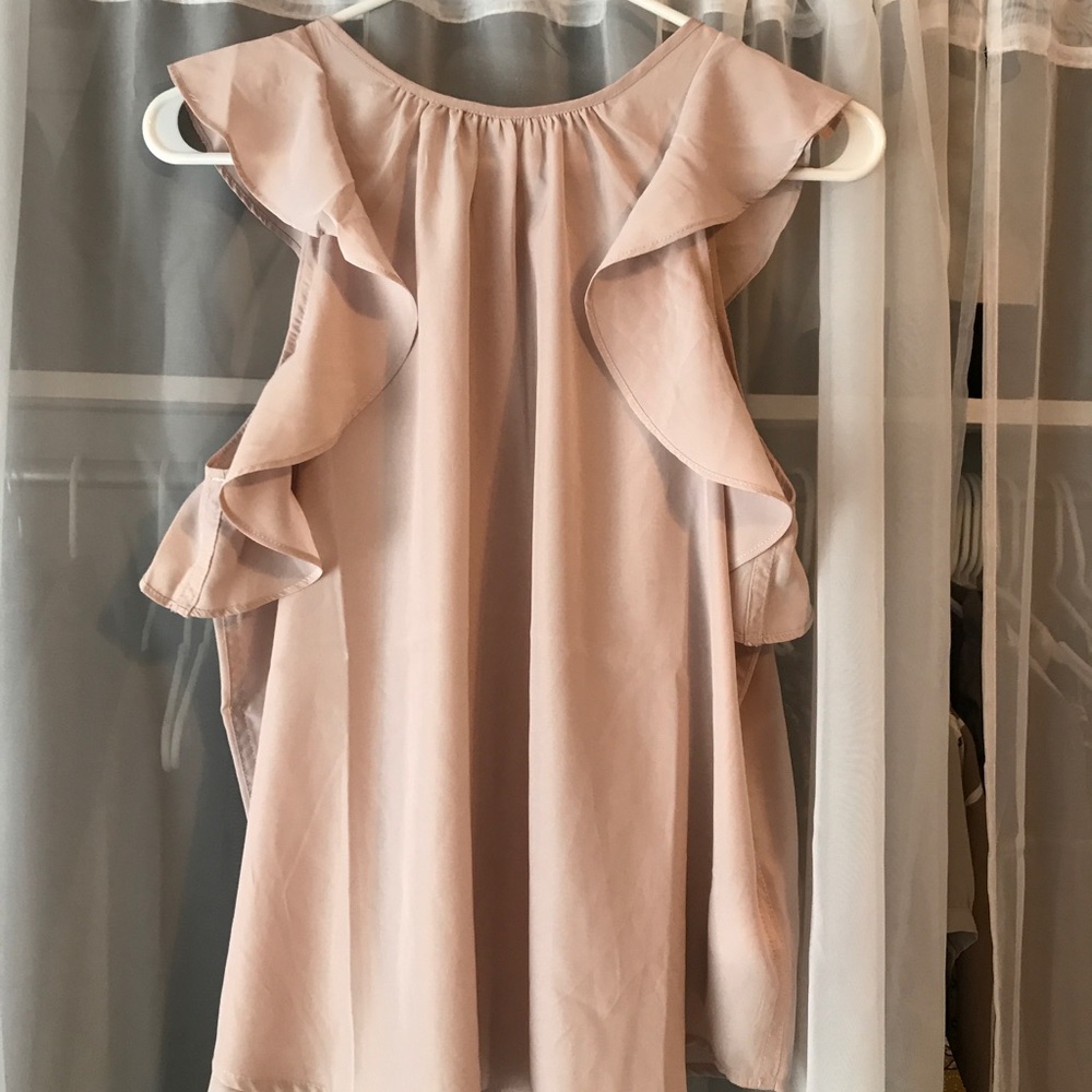 GAP Ruffle Sleeveless Blouse