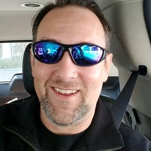 Meet your Posher, Eric