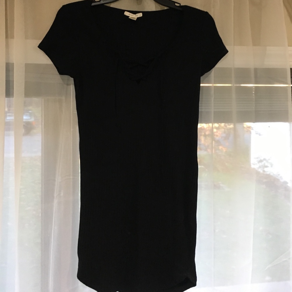 Black lace up bodycon dress