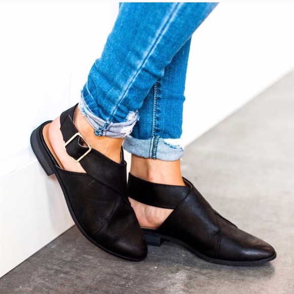 SLIP ON WRAP FLATS! - Picture 3 of 3