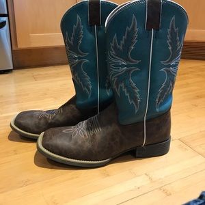 Justin Boots Chocolate Puma Cow Boots