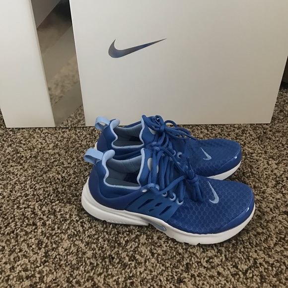 Nike Shoes - Nike presto
