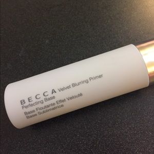 Becca Velvet Blurring Primer