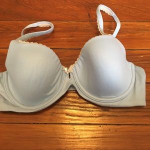 32D Victoria secret Demi lightly lined bra