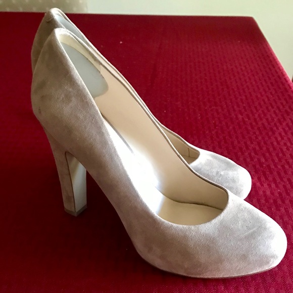 Nine West tan suede heels - Picture 1 of 5