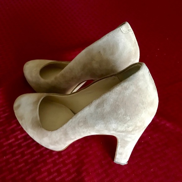 Nine West tan suede heels - Picture 4 of 5
