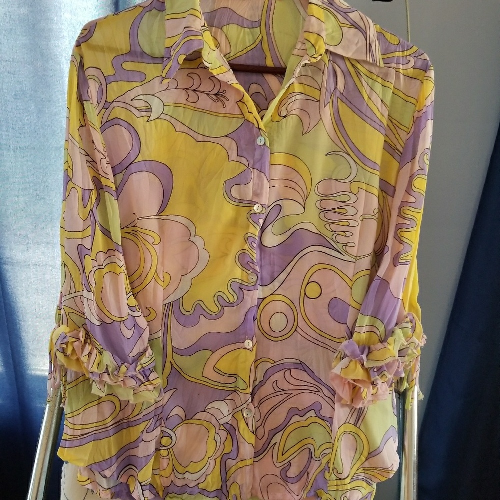 Silk like blouse.