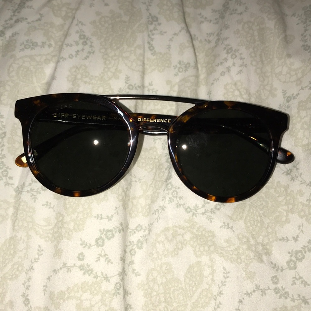 Diff Astro Sunglasses in Tortoise