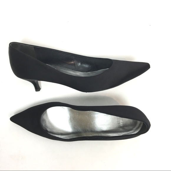 stuart weitzman poco kitten heels