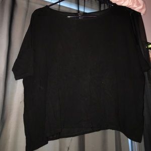 black plain t shirt