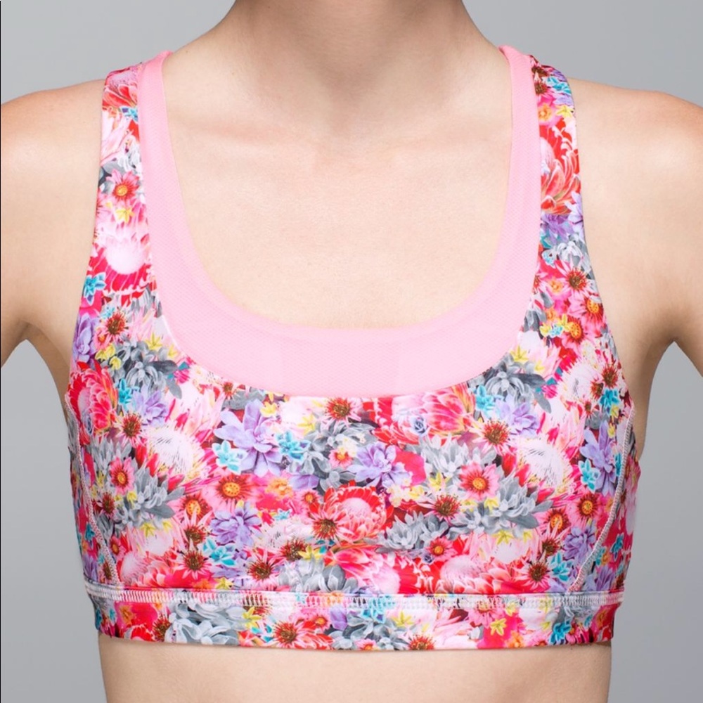 ✨Lulu 🍋 flowabunga stuff your bra