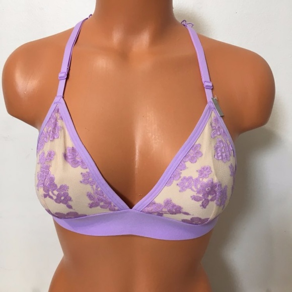 🚫SOLD🚫NEW M PINK VS LACE FLORAL BRALETTE - Picture 2 of 4