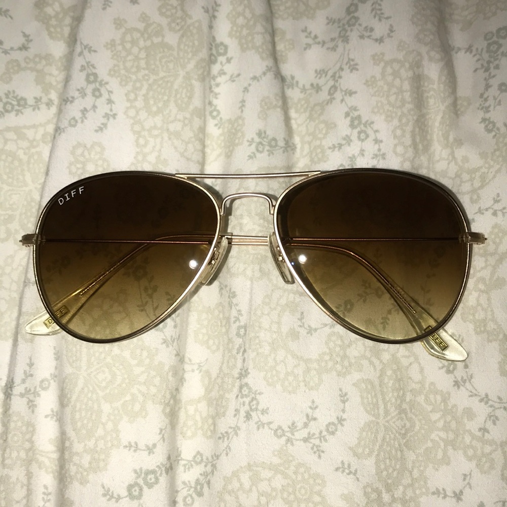 Diff Cruz Sunglasses in Matte Gold
