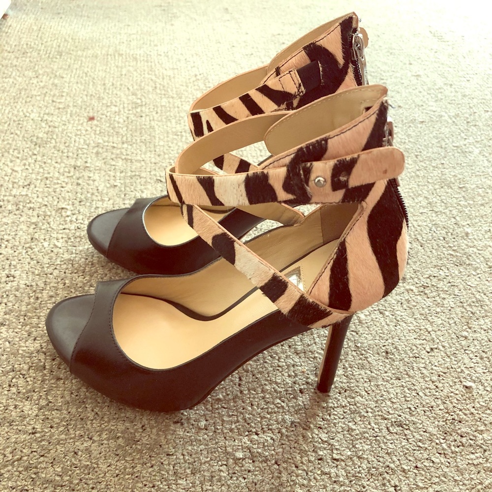 Guess by Marciano heels- brand new