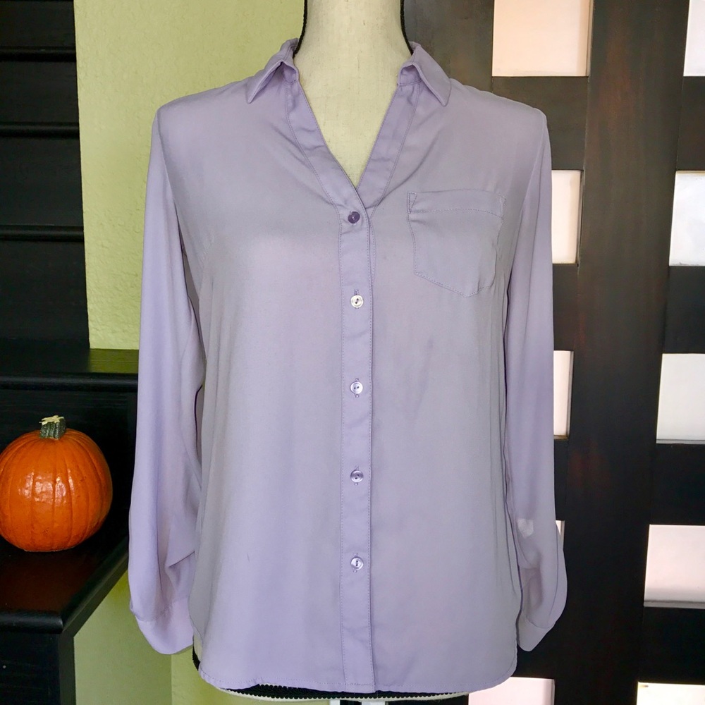 ❌SOLD❌The Limited Button Up Blouse