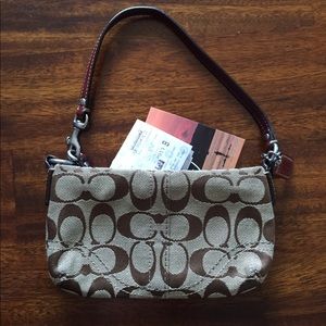 ⚡️2 for 15⚡️ Signature Coach Wristlet