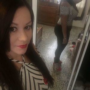 Meet your Posher, Priscila