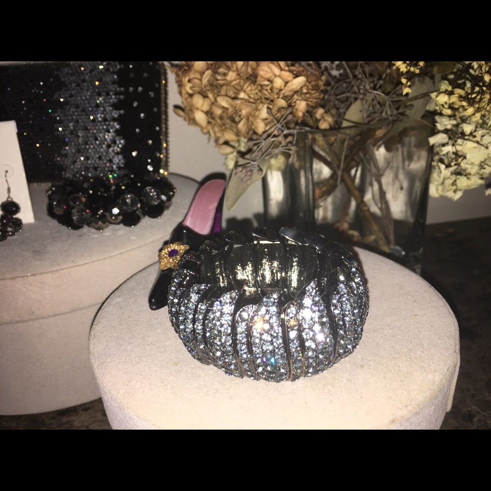 Black Crystal Bracelet/Evening/Costume Jewelry