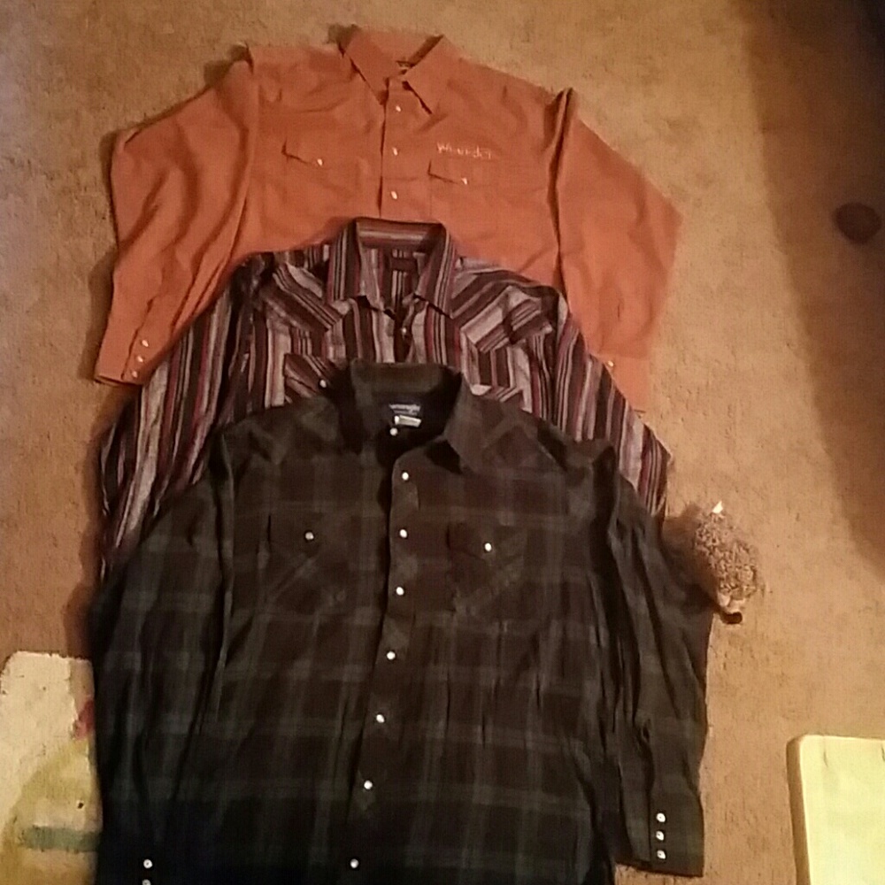 Starting a men's X large long sleeve shirts