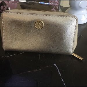 Tory Burch wallet AUTHENTIC