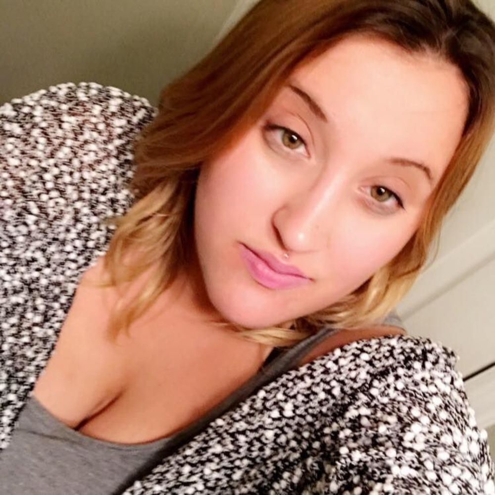 Meet your Posher, Carissa