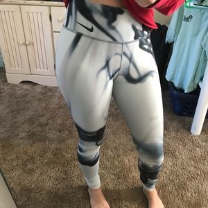 Nike leggings