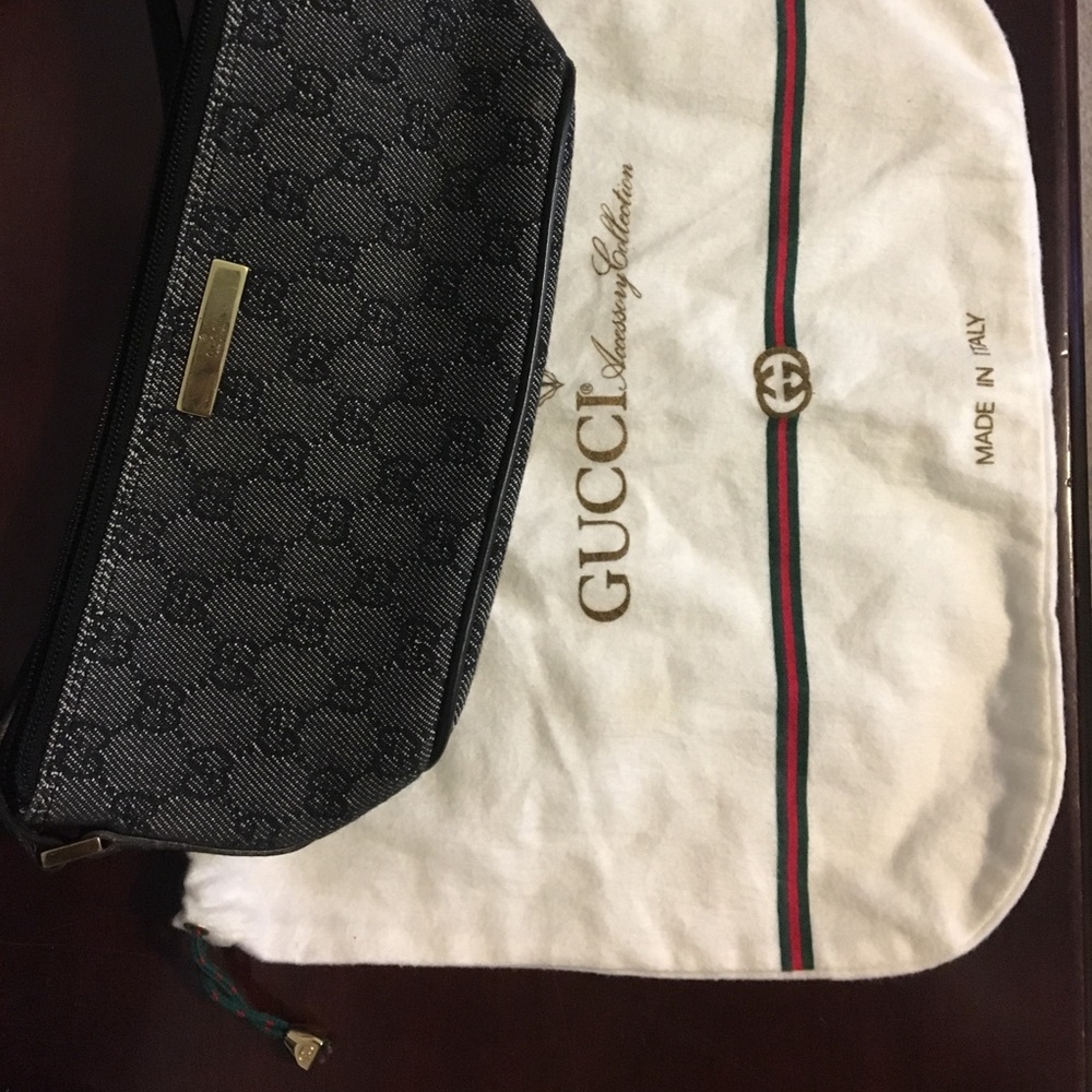 Authentic Gucci GG Canvas Pochette - Picture 6 of 8