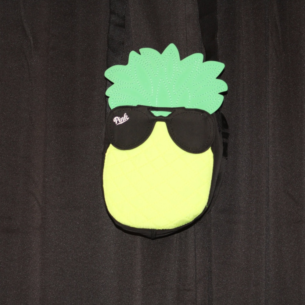 PINK Pineapple lunch box