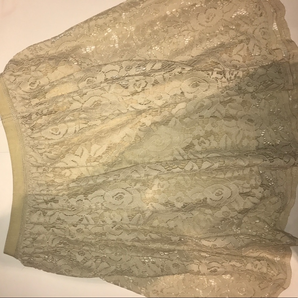 Lace monnalisa skirt