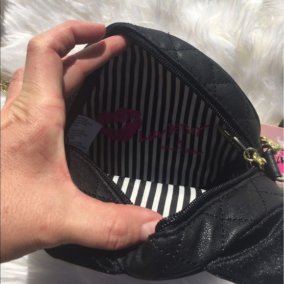 SOLD!! Quilted kitty Betsey bag - Picture 2 of 5