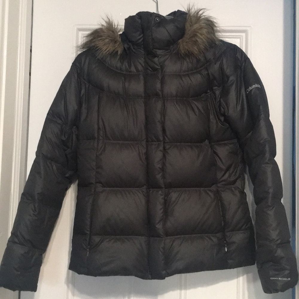 Columbia winter coat with detachable faux-fur hood