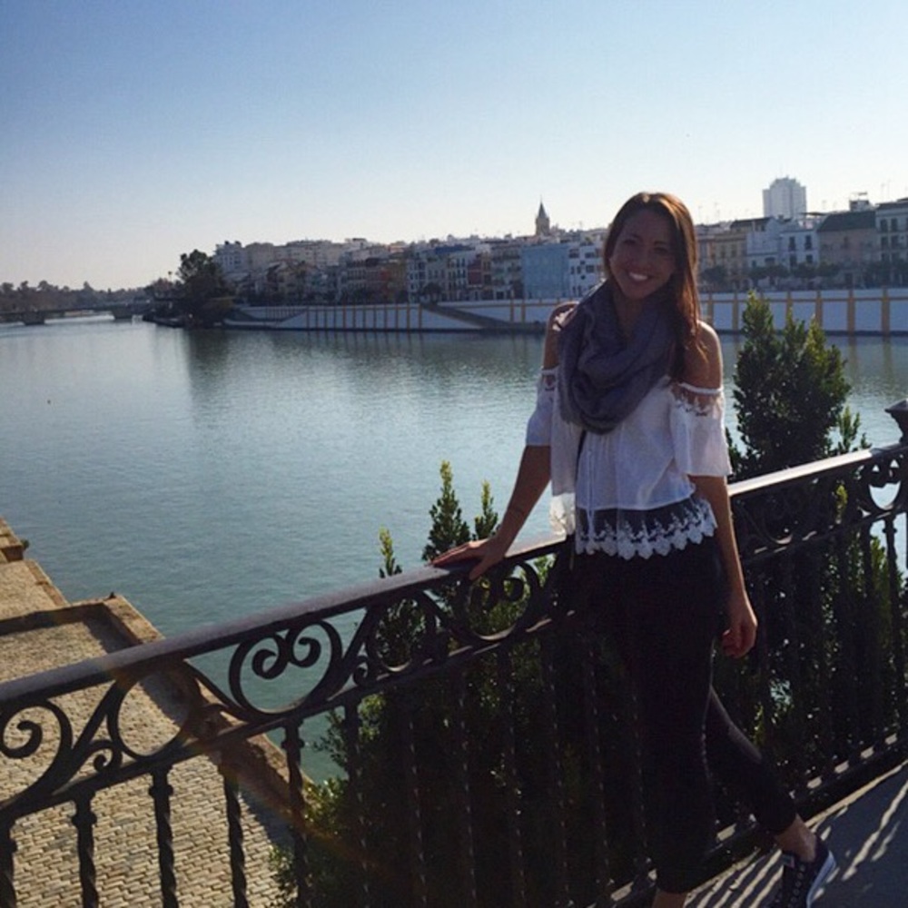 Meet your Posher, Julia