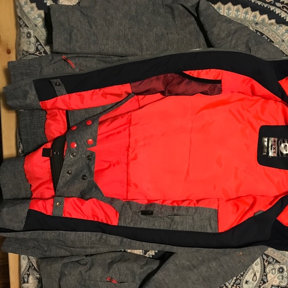 Roxy Jacket - Picture 4 of 8