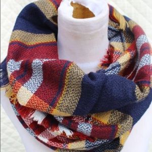 Plaid Infinity Scarf (Navy/Burgundy)