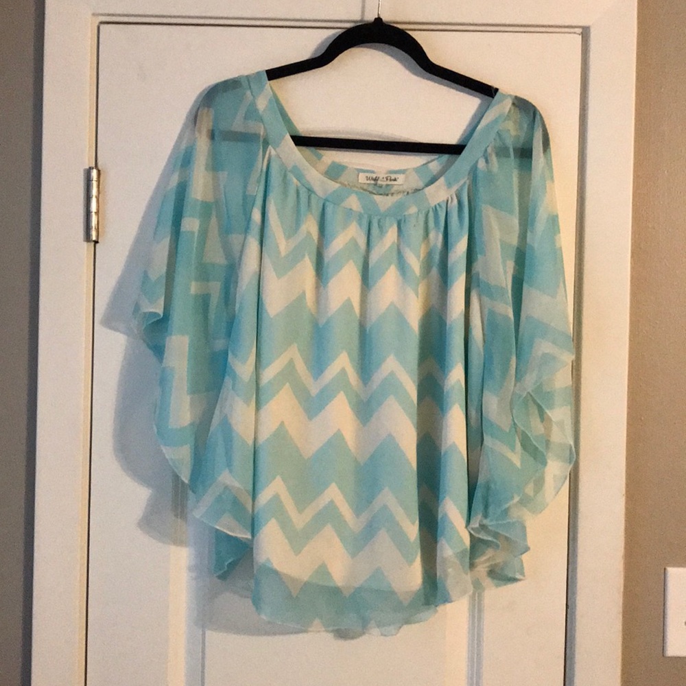 Chevron print top size L