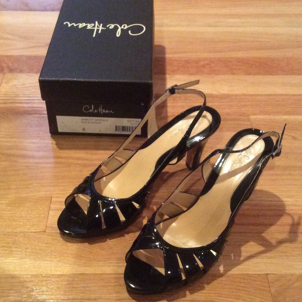 Cole Haan black patent sandals sz 8