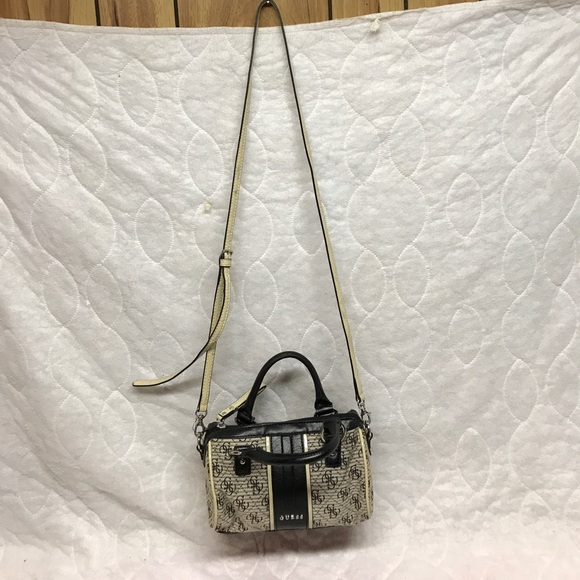 Guess Handbags - Small purse