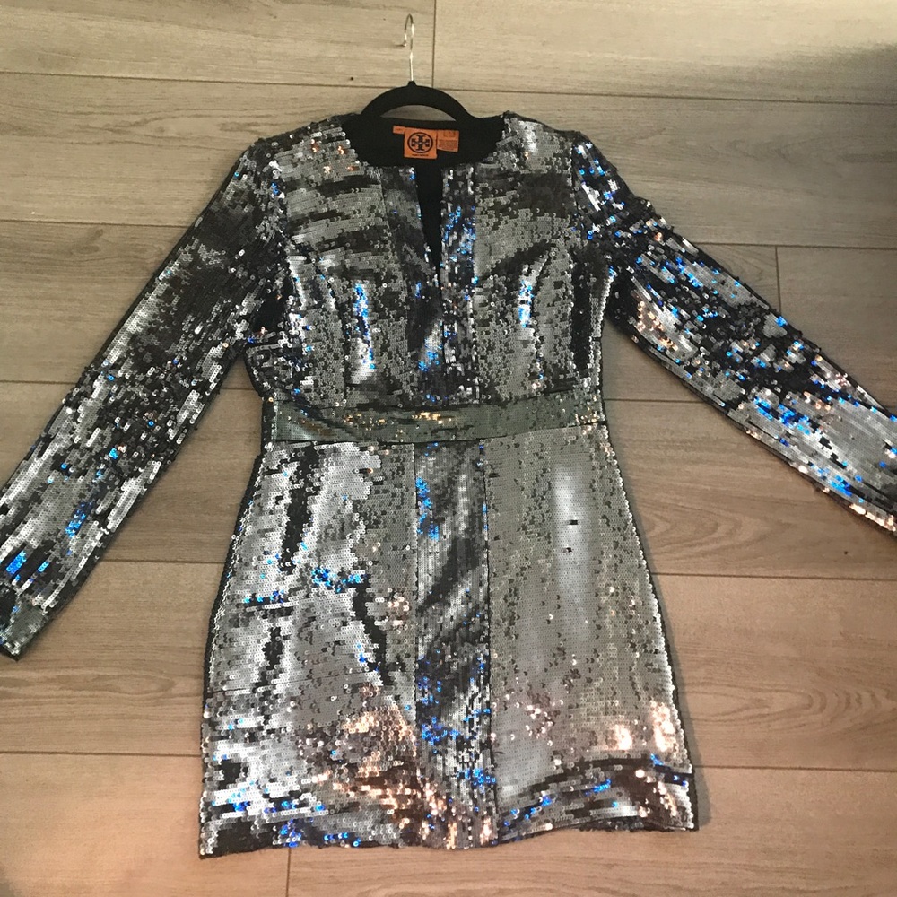 Tory Burch size 4
