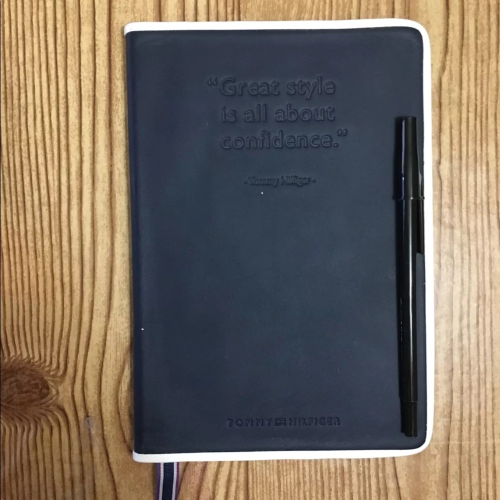 Tommy Hilfiger Notebook