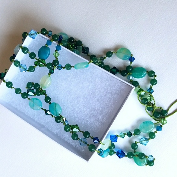 Jade Crystal and semi-precious Stone necklace - Picture 2 of 5