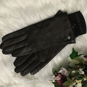NWT Genuine leather gloves