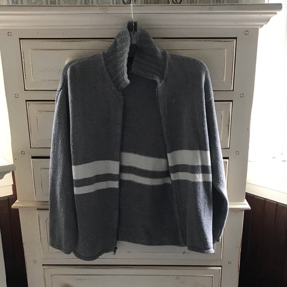 Zip front sweater - Picture 2 of 5