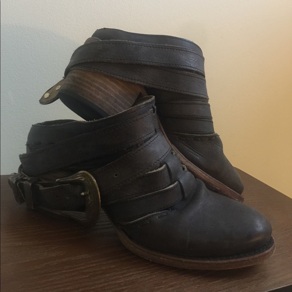 Freebird by Steven Lucky Mule 🌻