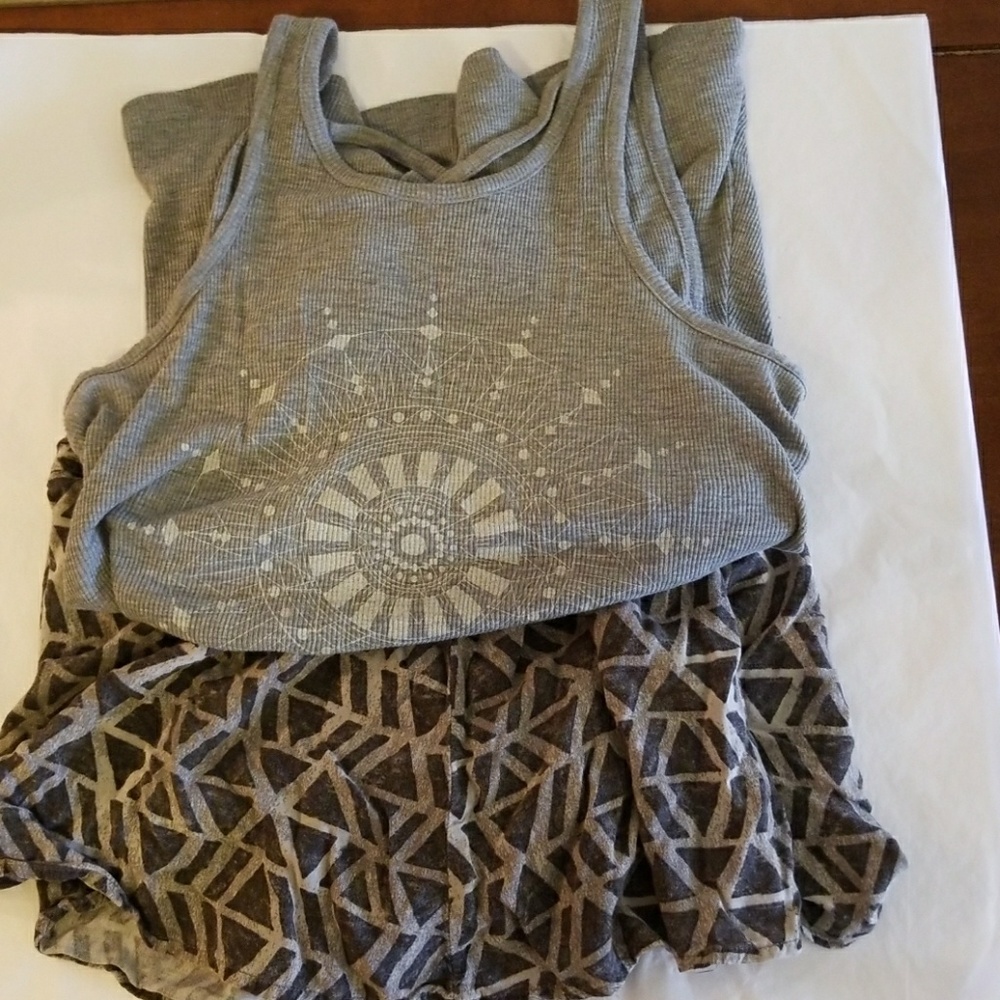 Xhilaration Gray PJ Set - Size M