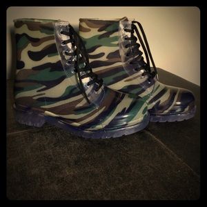 Camo Rainboots
