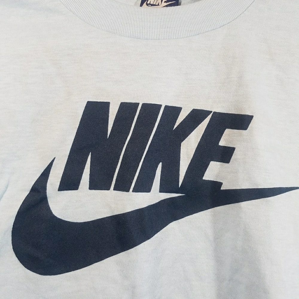 Vintage nike crop top. - Picture 4 of 4