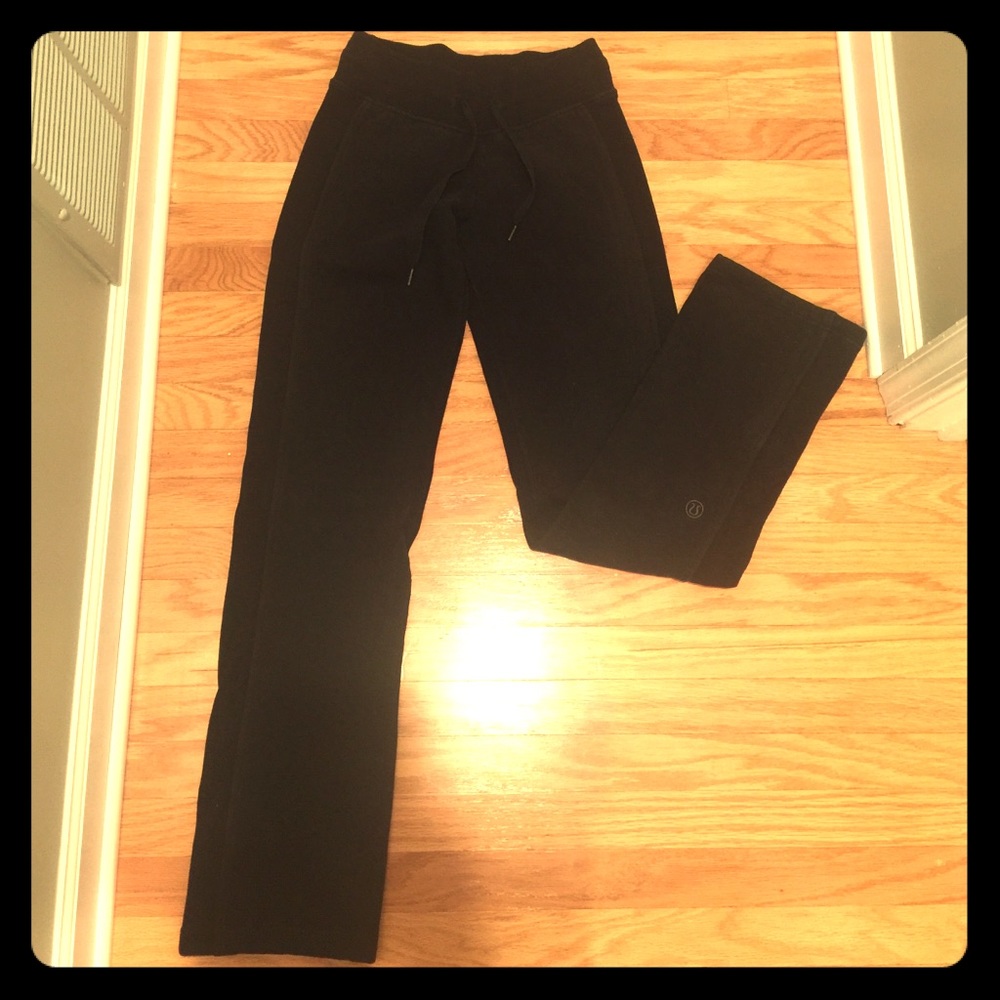 Lululemon black sweatpants size 4