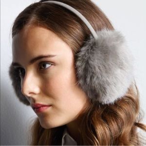 ULTRA FAUX FUR EARMUFFS WITH BLUETOOTH®