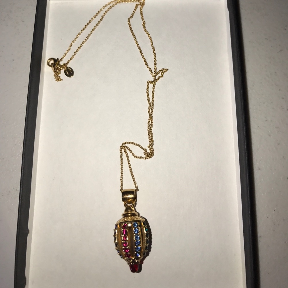 🚫SOLD❌Necklace w/ Pendant