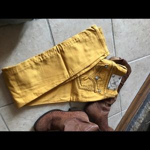 Miss me skinny jeans size 27.